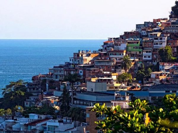 As parcerias público-privadas para fomentar o turismo de inclusão social no Rio de Janeiro
